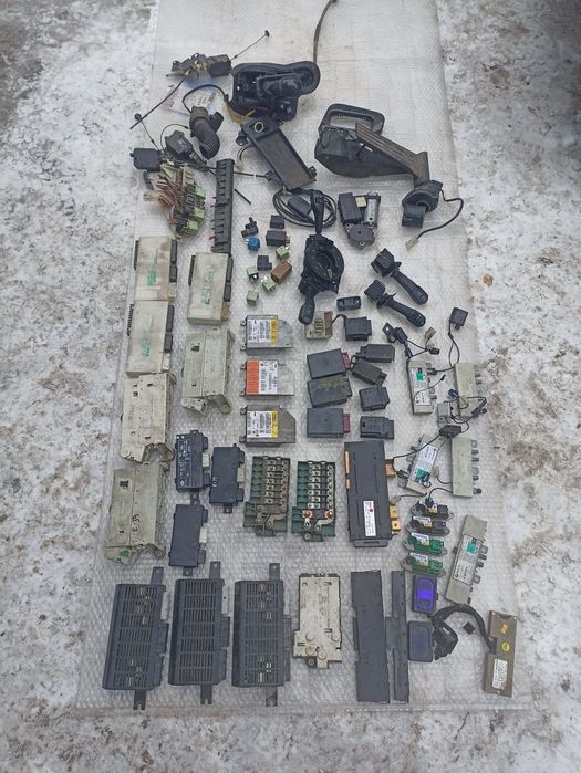 Блоки управління і релюшки з BMW E39