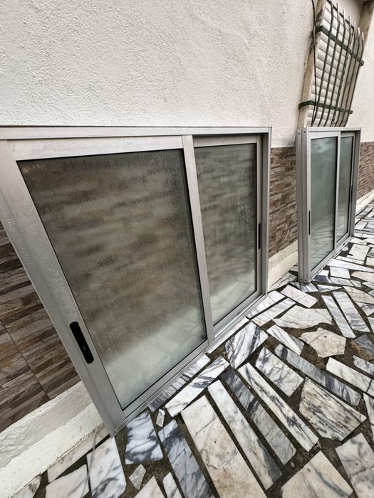 Janelas em segunda mao em otimo estado