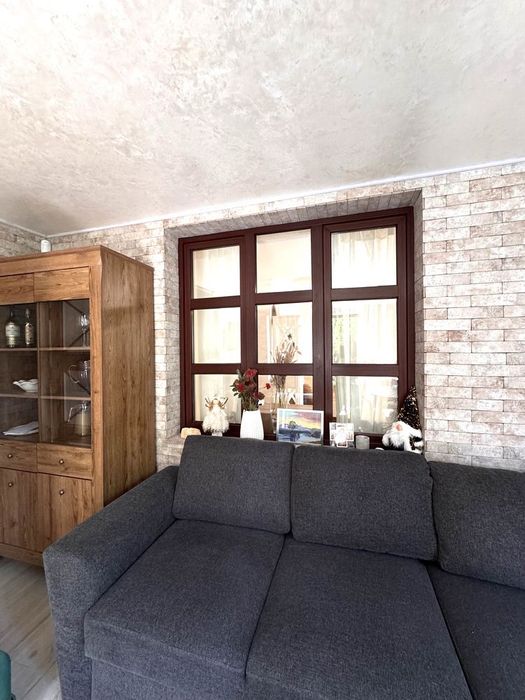 Власний будинок з басейном