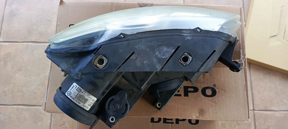 Lampa przednia lewa, reflektor przedni lewy Passat B6