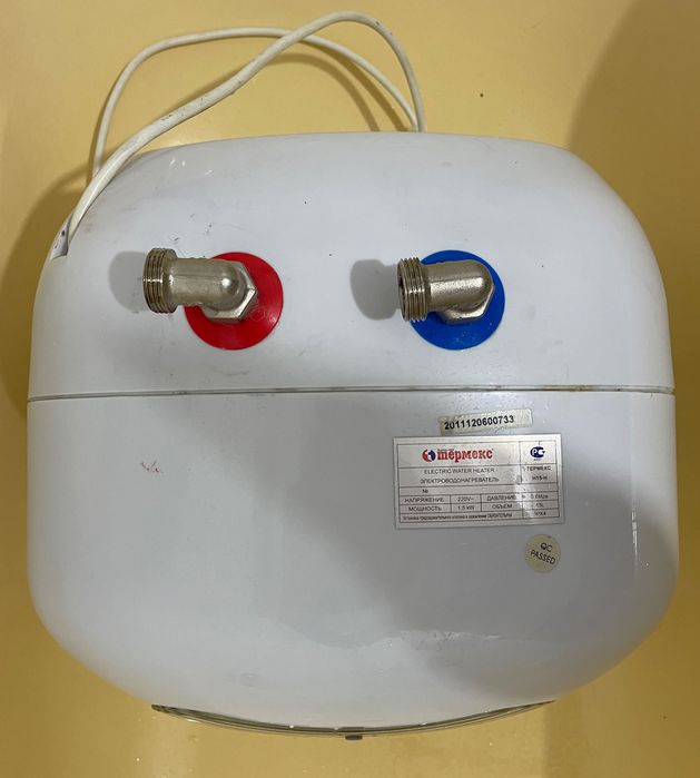 Водонагреватель бойлер Thermex H 15 потек бак