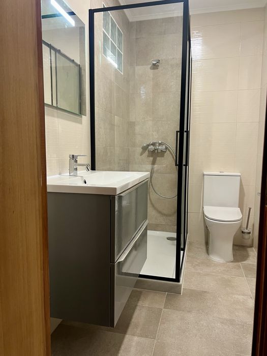 Quartos com Varanda e sem Varanda, 2 min a pé do comboio