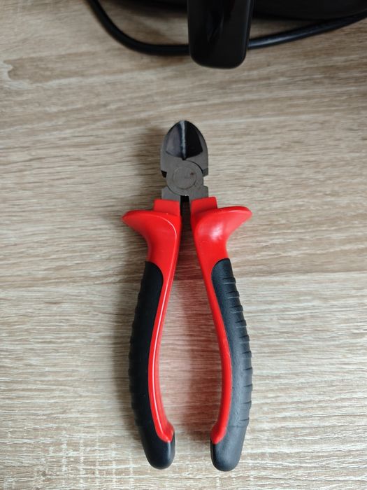 Szczypce tnące boczne