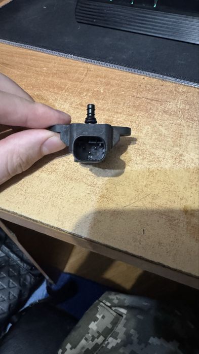 A0061539728 Mercedes датчик давления во впускном коллекторе