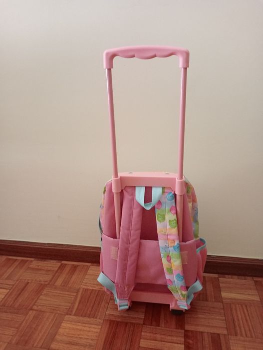 Mochila escolar com rodinhas