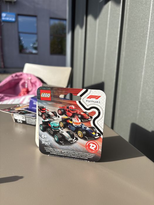 Лего 71049 мініфігурка formula 1