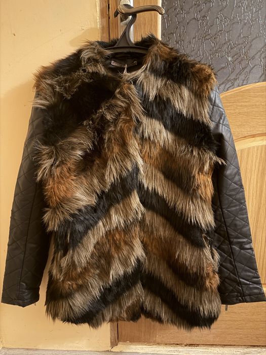 Куртка жіноча коротка