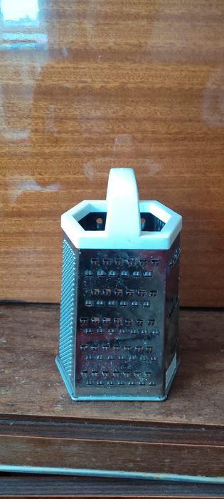 Тёрка для фруктов и овощей