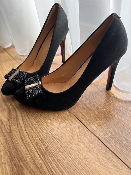 Szpilki  na obcasie eleganckie buty