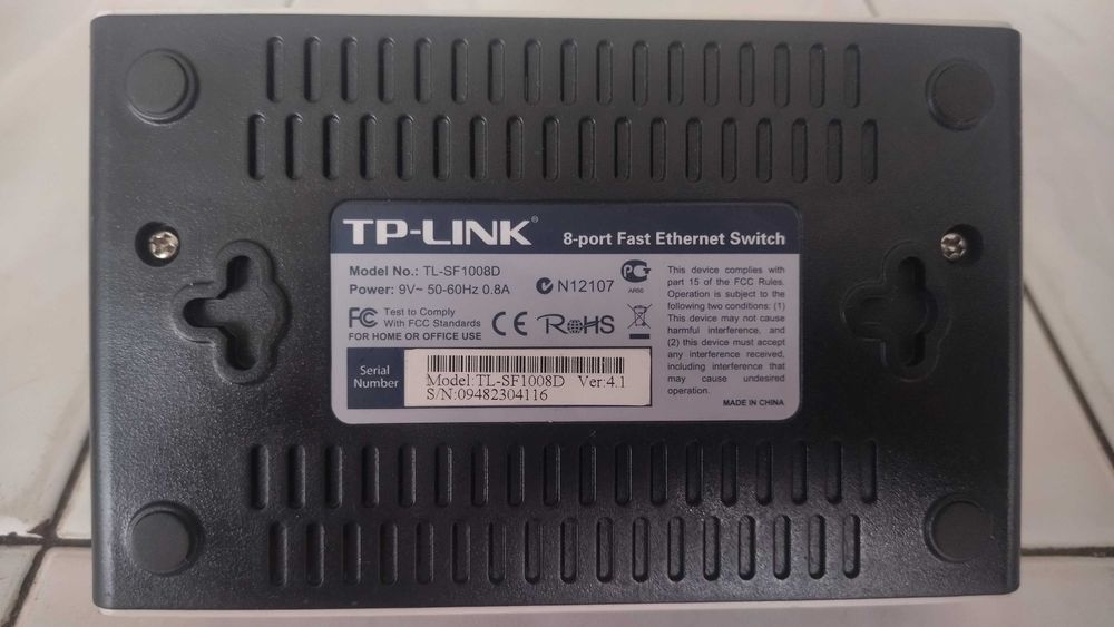 Switch 8 portas TP-Link Model TL-SF1008D