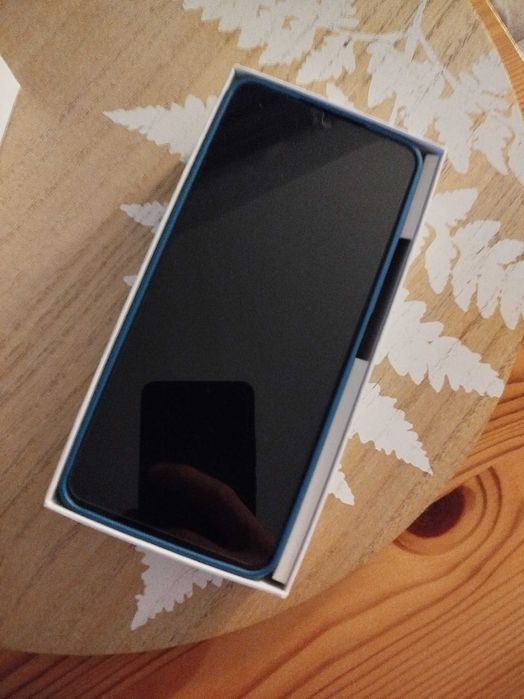 sprzedam nowy telefon