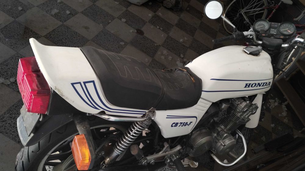 Vendo Honda CB 750-F Clássica: uma jóia a não perder, Colecionadores!