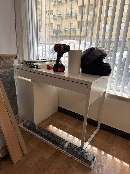 Vendo cadeira BT Racing + secretaria ikea