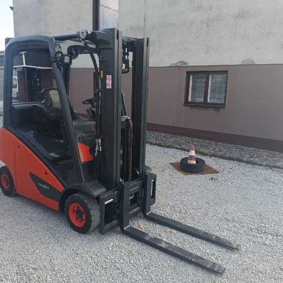 Wózek widłowy Linde H16T, LPG. Triplex