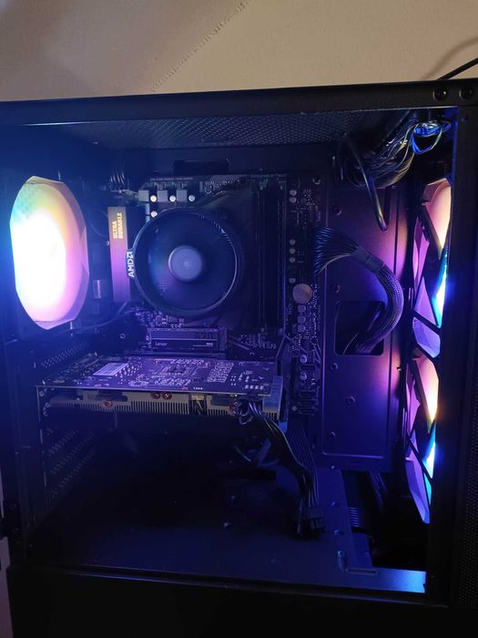 Komputer gamingowy - Ryzen 5 GTX 1660 Super 1 TB SSD M.2 16 GB