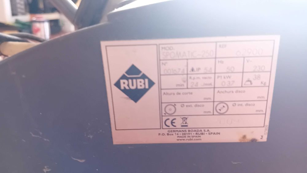 Maquina elétrica de limpeza de juntas Rubi Spomatic 250.62900