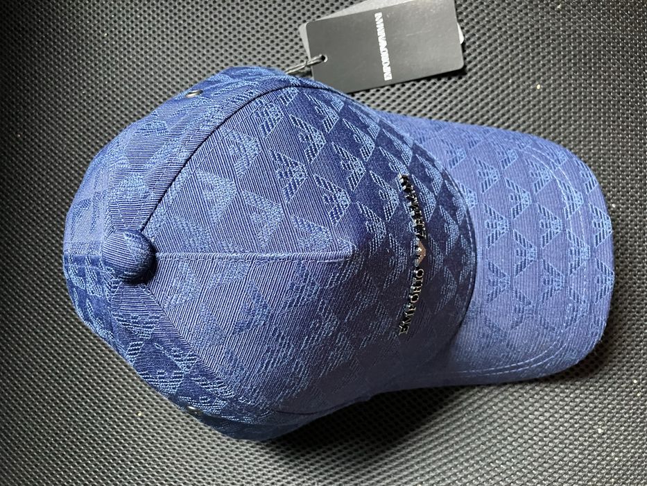 Emporio Armani granatowa czapka z daszkiem Nowa