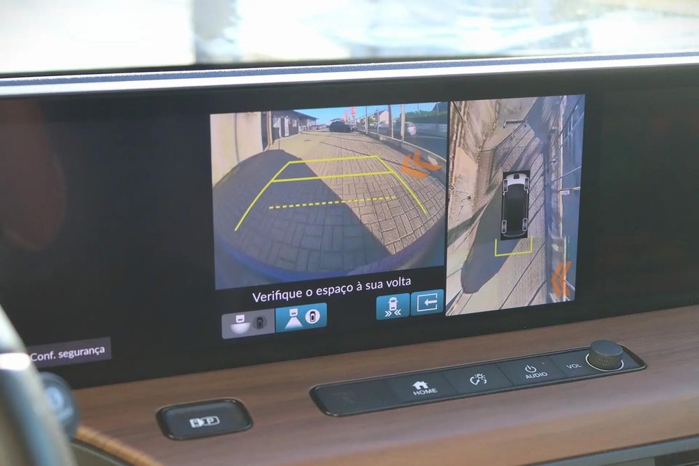 Honda e Advance (17")