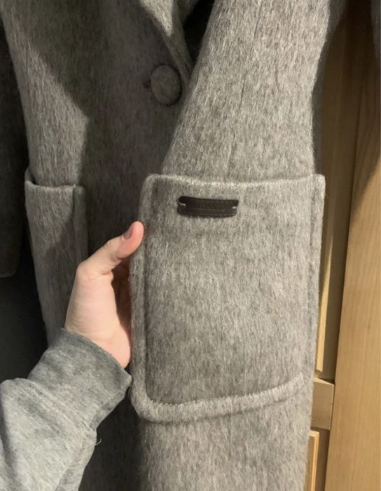 Пальто сіре Albanto