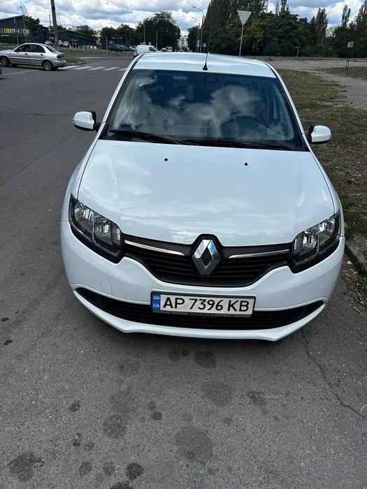 Renault Logan в идеальном состоянии можно в кредит,можно взять в лизинг