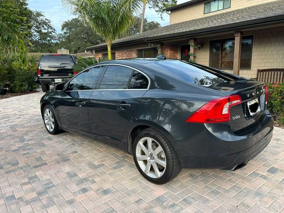 2016 Volvo S60 PREMIER