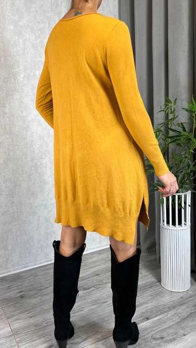 Sweter tunika musztardowy z kieszeniami i długim rękawem rozmiar 40