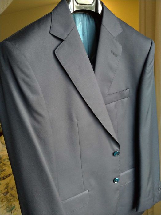 Fato 100% lã. Pedro del Hierro - cor azul. Novo. Nunca usado