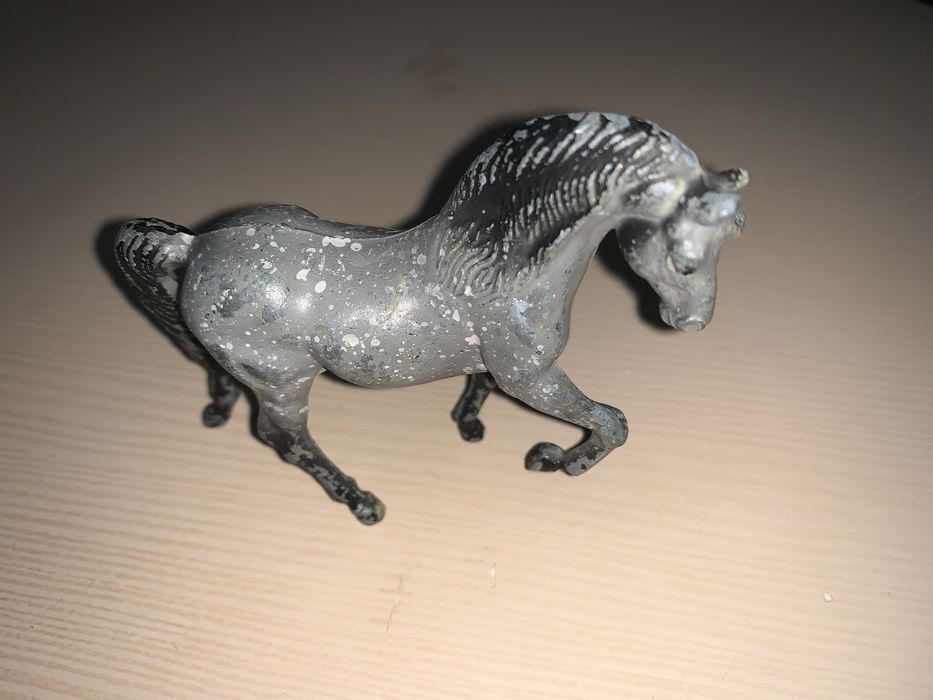 Колекційна фігурка коня з литого металу виробництва Durham. 1976рік.