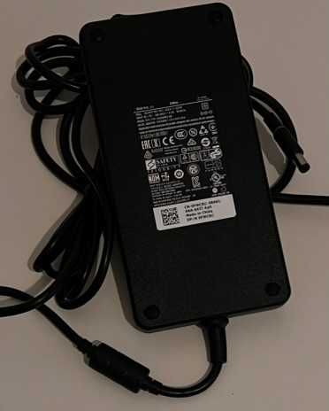 Carregador / fonte de alimentação original Dell de 240W – 19,5V 12,3A – 7,4mm x 5,0mm