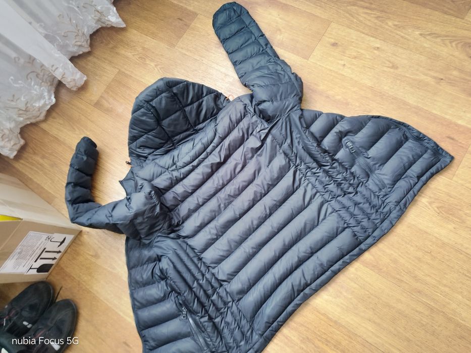 Куртка пуховик фірмова тепла зимова