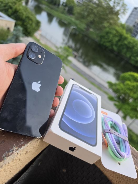IPhone 12 Black 128 GB 84% kondycja baterii