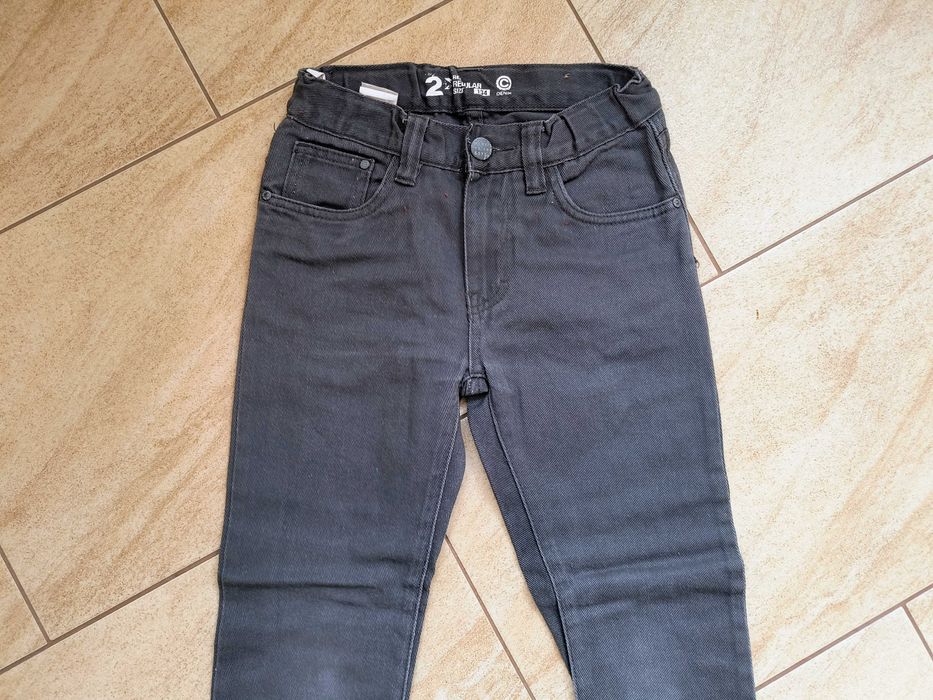 spodnie chłopięce jeansy 134 cm
