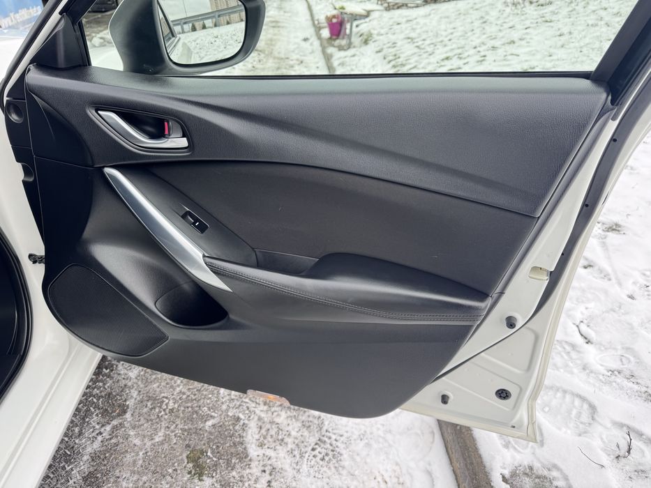 Mazda 6 2.2 d автомат з Швейцарії