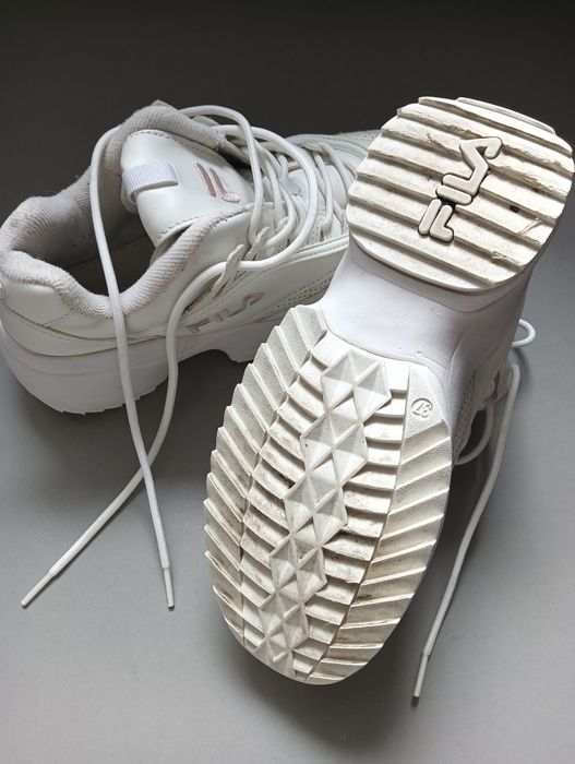 Białe buty FILA rozmiar 37