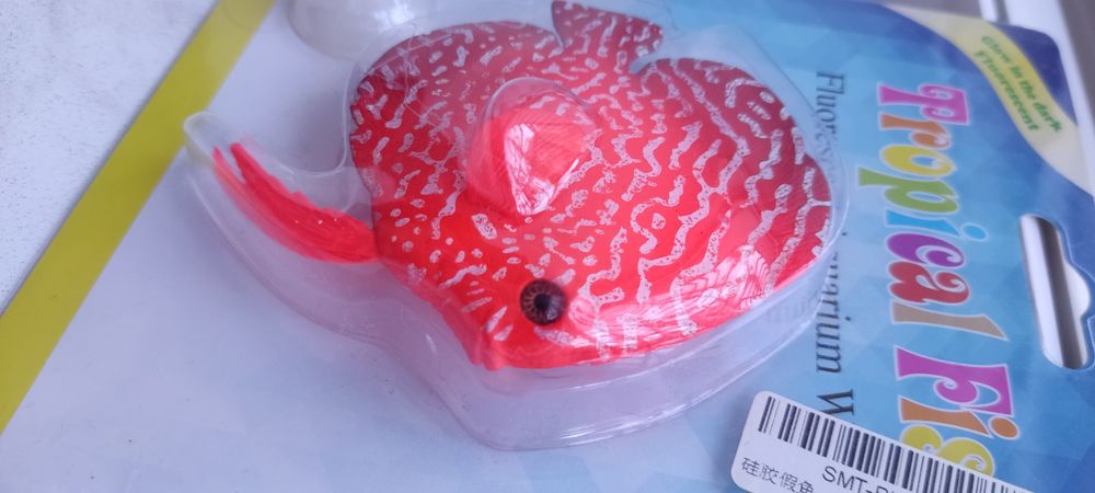 Рыбка, дискус, декор для аквариума