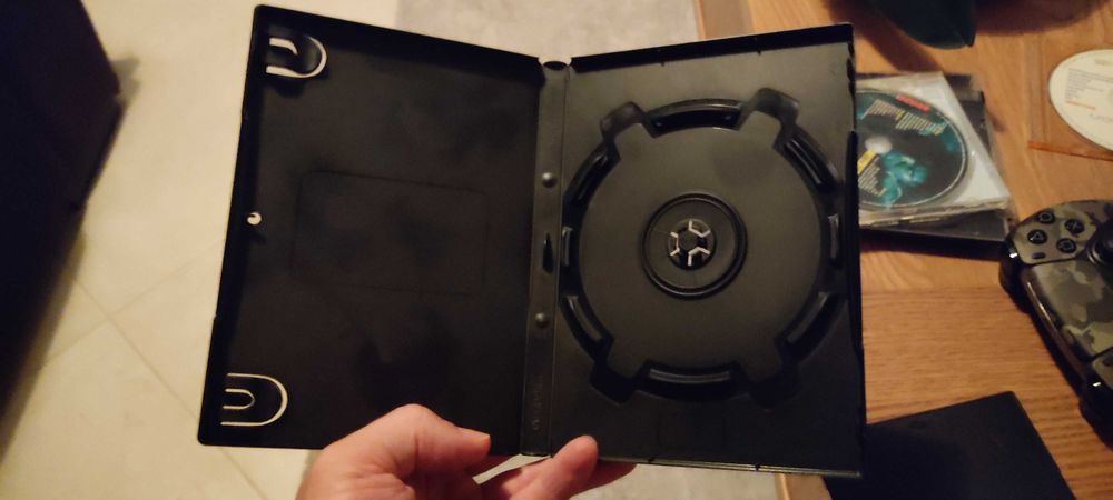 Caixas de CDs e DVDs64584647024898124