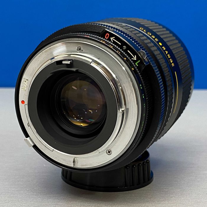 Vivitar 35-105mm f/3.5 Close Focusing (Nikon Ai)