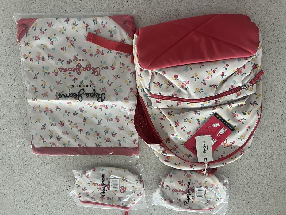 Mochila + estojos + saco PEPE JEANS