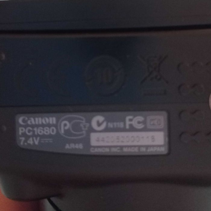 Фотопарат Canon PC 1680 7,4v