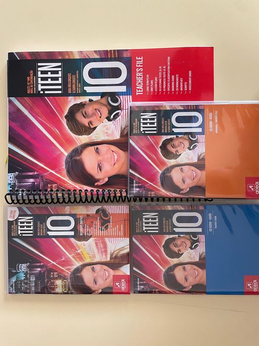 Teachers File: iTeen 10