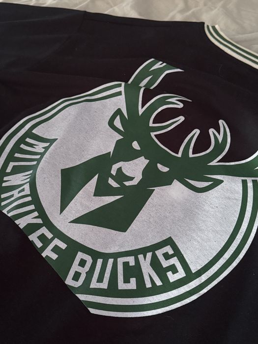 Бомбер / баскетбольна куртка Milwaukee Bucks