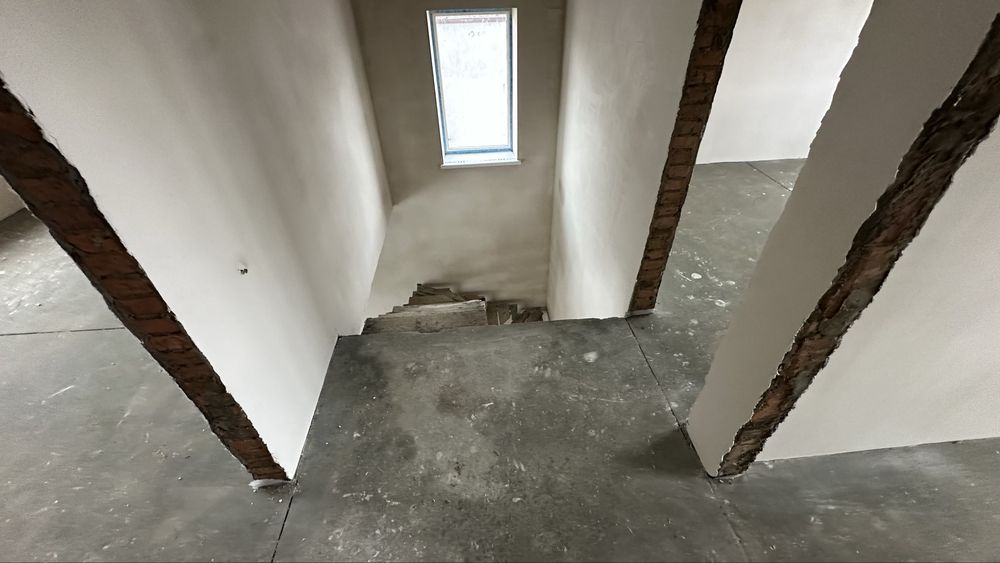 Будинок 5 хв до Центру з опаленням 120 кв.м. 4 кімнати Газ