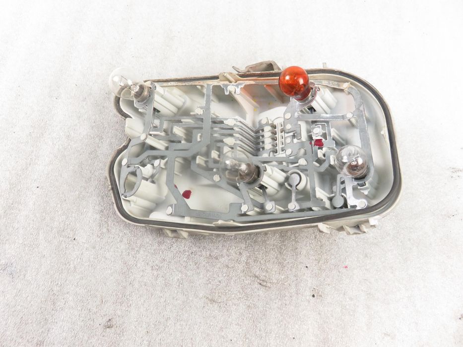 Wkład Lampy Lewy Tył Audi A6 C6 - 436071 - 436073