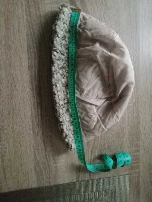 Czapka damska kapelusik