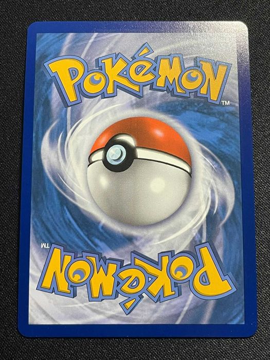 Carta Pokémon Dhelmise V 9/202 Sword & Shield
