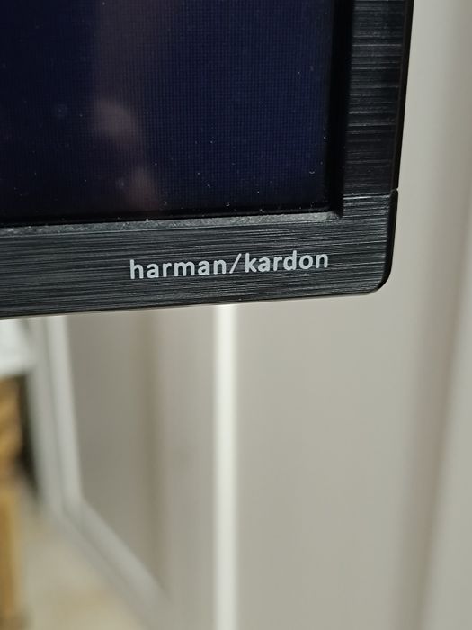 Sharp TV powers on but displays no image64740695262211122