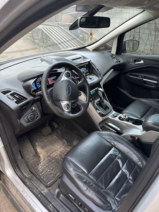 Разборка Ford C-MAX hybrid 2.0 газ 2013 года