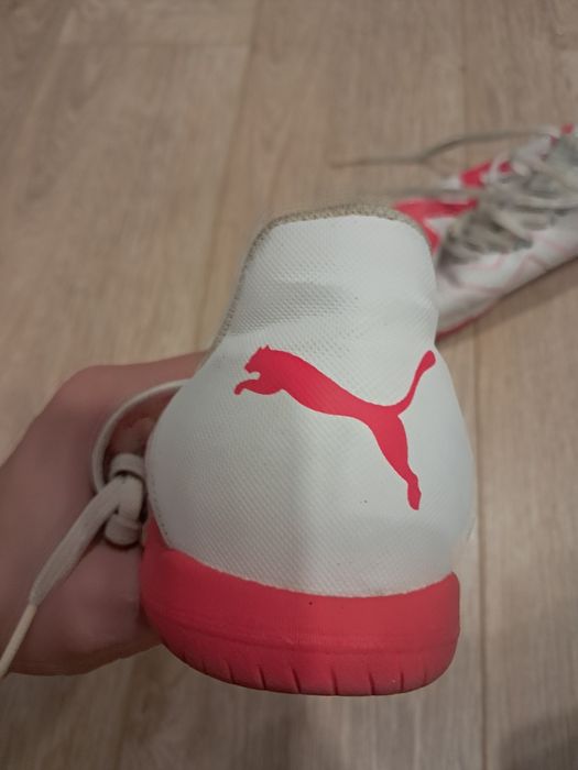 Футзалки Puma білі