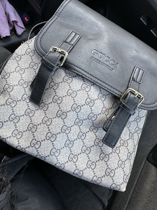 Gucci рюкзак.           .
