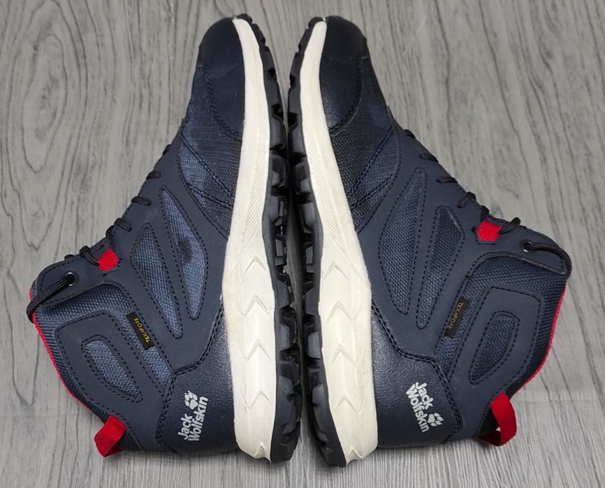 РОЗПРОДАЖ!!! 36,5 Jack Wolfskin оригінальні жіночі трекінгові ботинки, кросовки